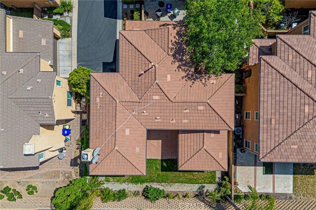 27273 Baviera Way, Valencia, CA 91381 - photo 43