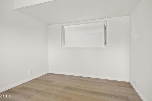 196 Mariposa Dr, Camarillo, CA 93012 - unfurnished room featuring wood finished floors and baseboards