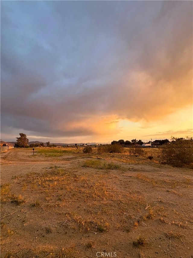 10420 Kiowa Rd, Apple Valley, CA 92308