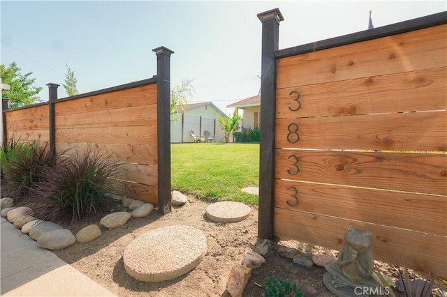 3833 Kennedy St, Le Grand, CA 95333 - view of yard