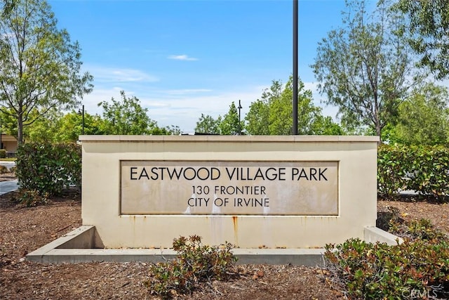 156 Barrow, Irvine, CA 92620 - view of community sign