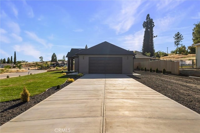 5399 Hickory Way, Paradise, CA 95969 - view of front facade with driveway and a garage