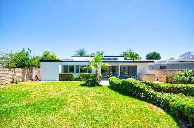 9539 Gladbeck Ave, Northridge, CA 91324 - back of house with stucco siding