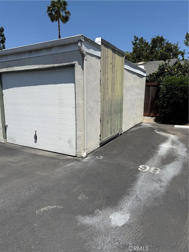 1404 N Tustin Ave Unit H1, Santa Ana, CA 92705 - view of garage