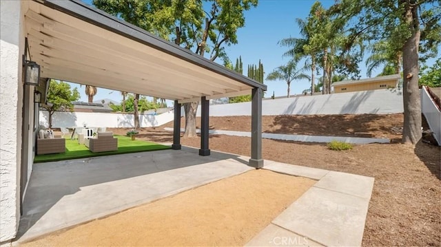 1208 Del Haven Ct, Redlands, CA 92374 - fenced backyard with a patio