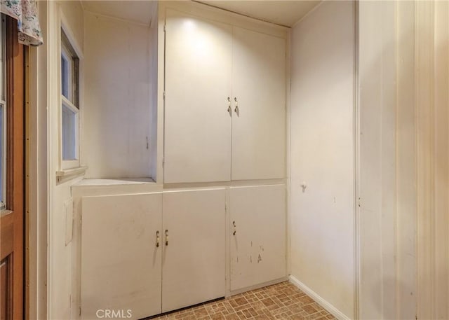 124 Mauna Loa Dr, Monrovia, CA 91016 - view of closet
