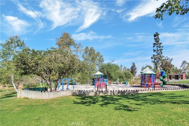 24336 Hillview Dr, Laguna Niguel, CA 92677 - communal playground with a yard