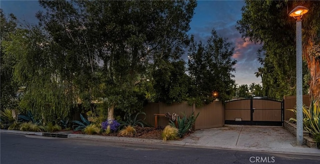 17927 Sun Hill Dr, Yorba Linda, CA 92886 - view of yard with a gate