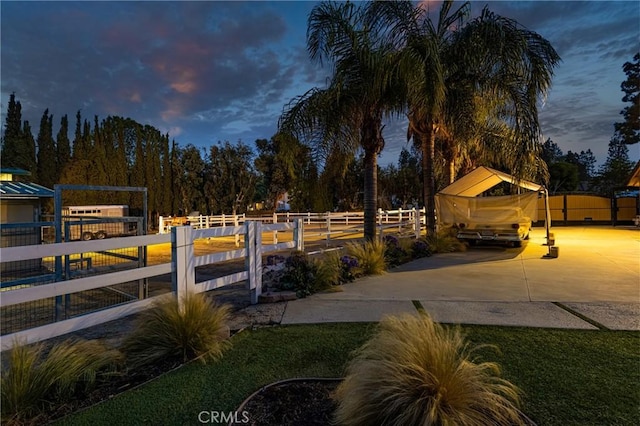 17927 Sun Hill Dr, Yorba Linda, CA 92886 - view of yard at dusk