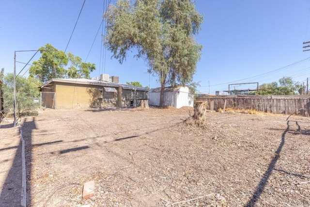 630 N Palm Dr, Brawley, CA 92227 - view of back of property