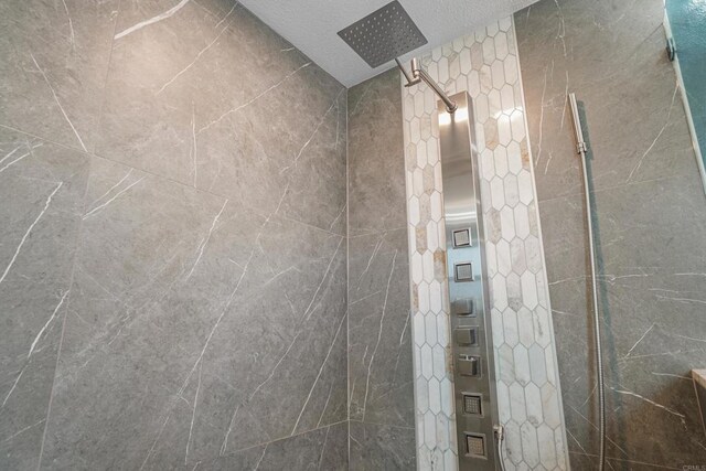 8749 Fairoaks Ct, Rancho Cucamonga, CA 91730 - full bathroom with a tile shower