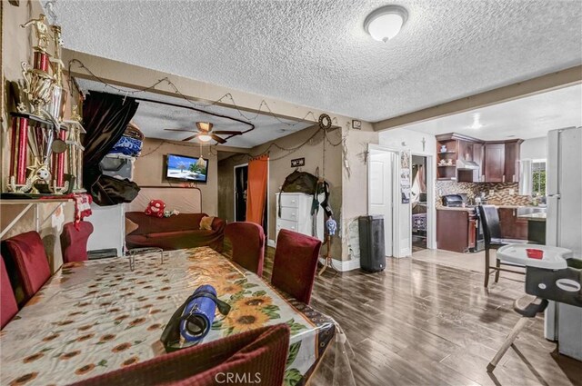 216 E 54th Th, Los Angeles, CA 90011 - photo 29