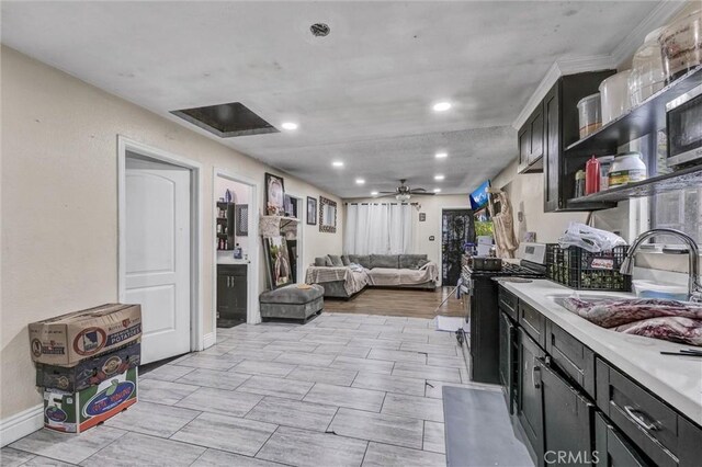 216 E 54th Th, Los Angeles, CA 90011 - photo 3