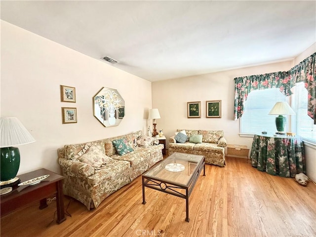 1444 N Maple St, Burbank, CA 91505 - living area featuring wood finished floors