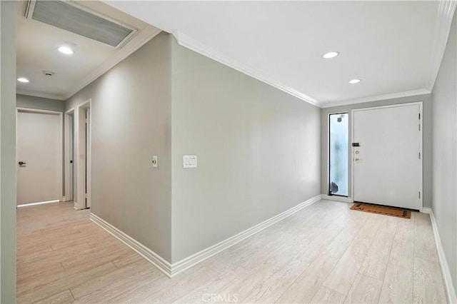 19401 Twin Hills Pl, Porter Ranch, CA 91326 - foyer entrance featuring light wood-style flooring, recessed lighting, and ornamental molding