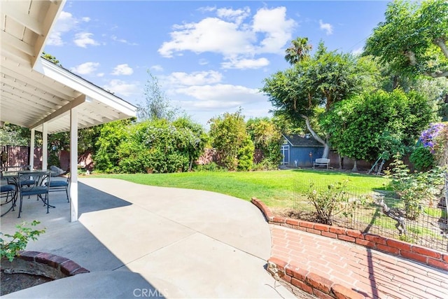 19302 Maynard Way N, Tustin, CA 92705 - fenced backyard featuring a patio area and outdoor dining area