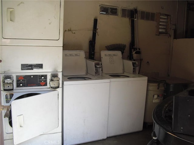 5659 Quinn St, Bell Gardens, CA 90201 - community laundry with stacked washer and clothes dryer