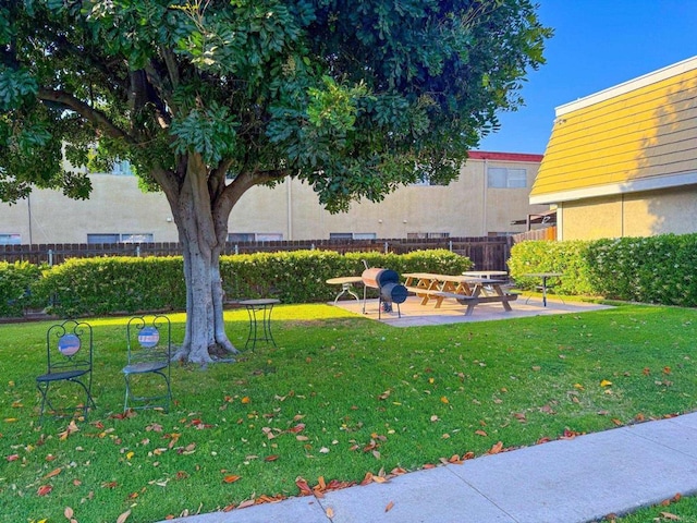 166 N 1st St Unit 18, El Cajon, CA 92021 - view of yard with a patio area