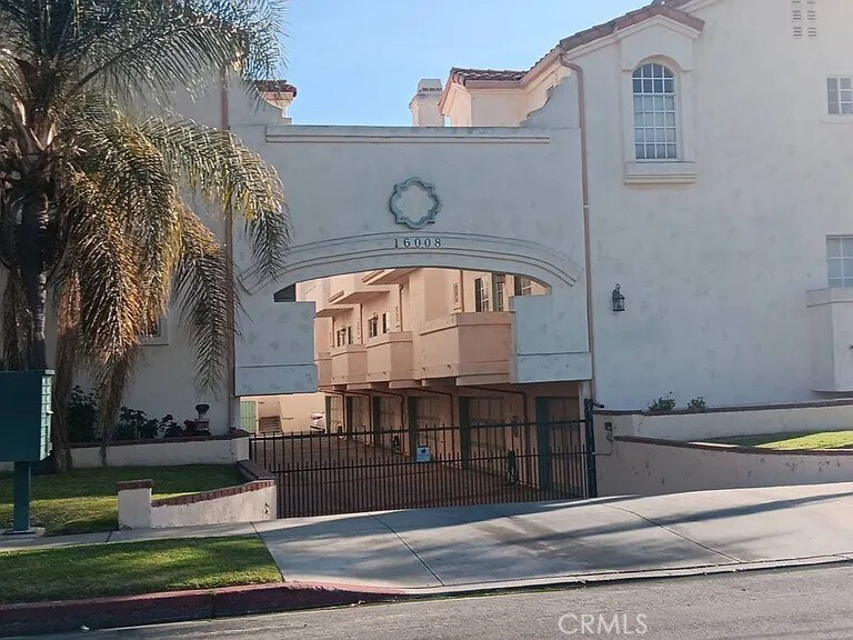 16008 La Salle Ave Unit 11, Gardena, CA 90247 - photo 1