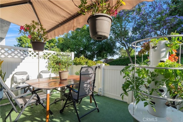 28215 Paseo El Siena Unit 46, Laguna Niguel, CA 92677 - view of patio featuring outdoor dining area