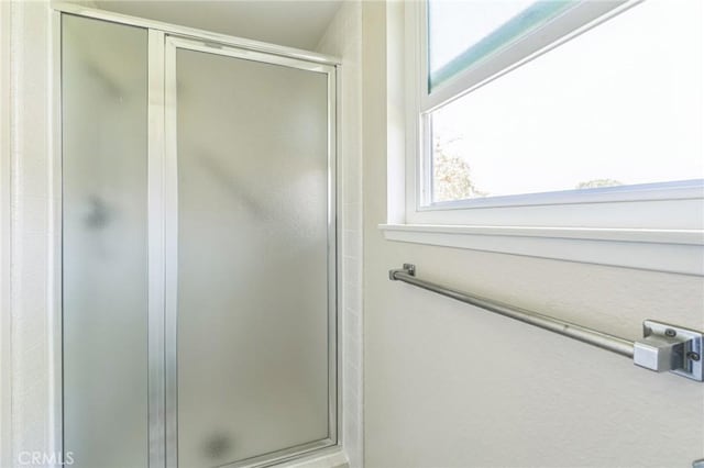 879 Via Mendoza Unit B, Laguna Woods, CA 92637 - full bath with a shower stall