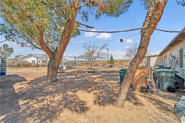 26447 20 Mule Team Rd, Boron, CA 93516 - view of yard