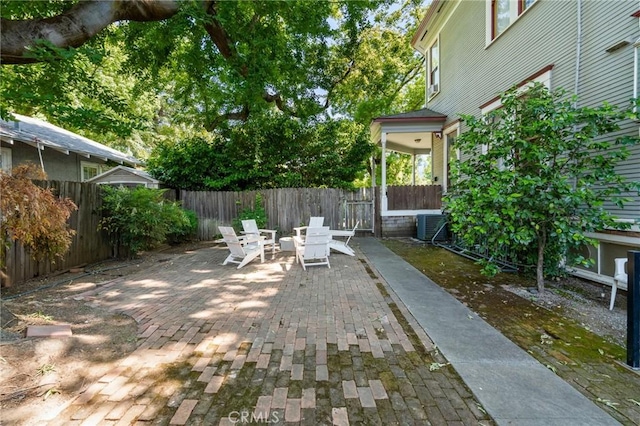 256 E 1st Ave, Chico, CA 95926 - fenced backyard featuring a patio