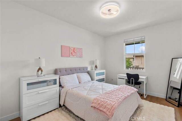 28321 Esplanada Dr, Valencia, CA 91354 - bedroom featuring light wood finished floors and baseboards