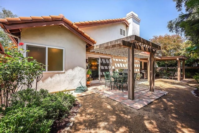 960 Via Serana, Upland, CA 91784 - view of patio featuring a pergola