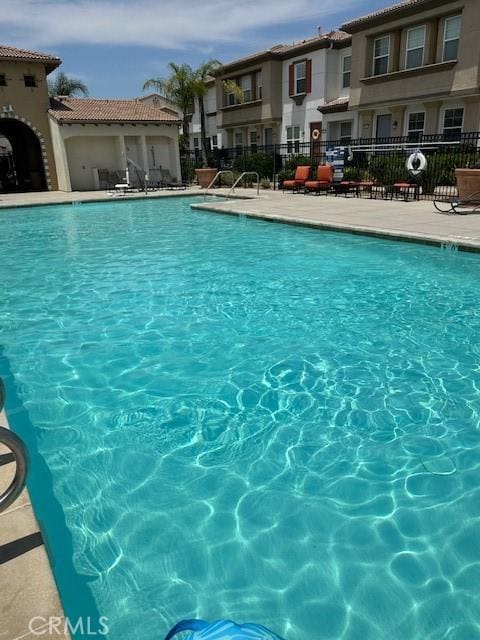40265 Calle Real, Murrieta, CA 92563 - community pool with a patio