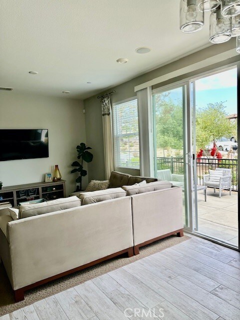 40265 Calle Real, Murrieta, CA 92563 - living room with recessed lighting