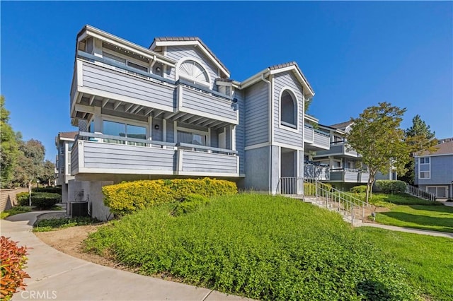 26966 Flo Ln Unit 318, Canyon Country, CA 91351 - view of front of house with a balcony