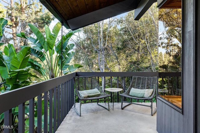 140 Belday Rd, Pasadena, CA 91105 - view of balcony