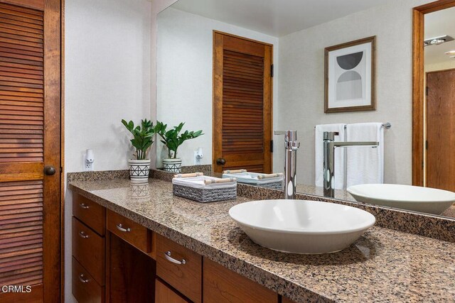 140 Belday Rd, Pasadena, CA 91105 - bathroom featuring vanity