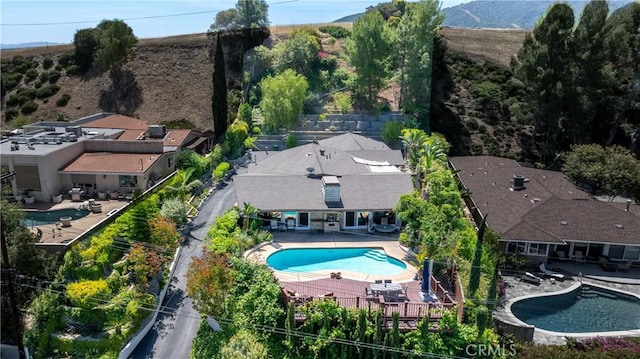 4314 Coronet Dr, Encino, CA 91316 - view from above of property with a pool area