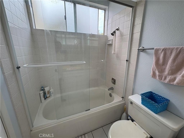 3381 Bandit Cir, Huntington Beach, CA 92649 - bathroom with enclosed tub / shower combo and a textured wall