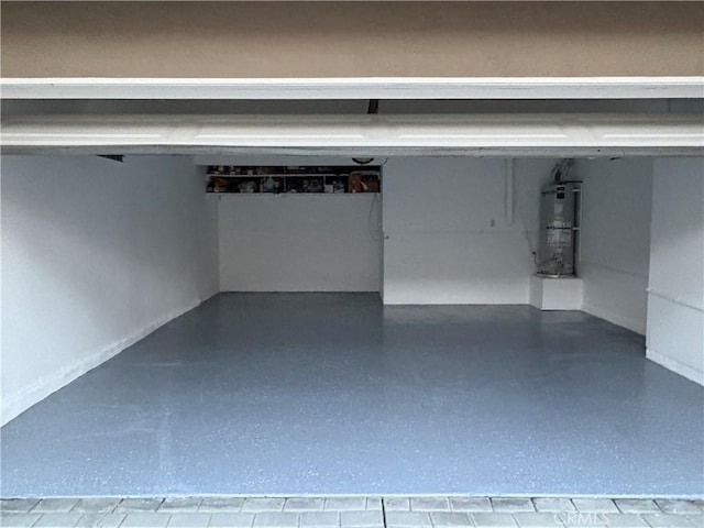 3381 Bandit Cir, Huntington Beach, CA 92649 - garage with water heater