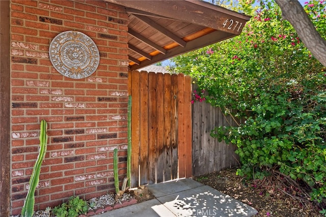 4271 Baggett Dr, Riverside, CA 92505 - entrance to property with brick siding