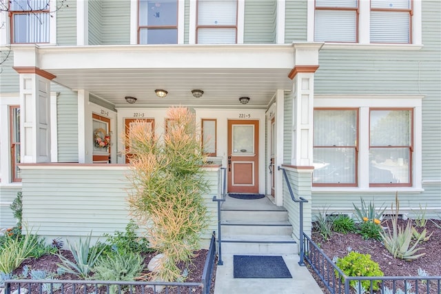 221 N Raymond Ave, Pasadena, CA 91103 - entrance to property featuring a porch