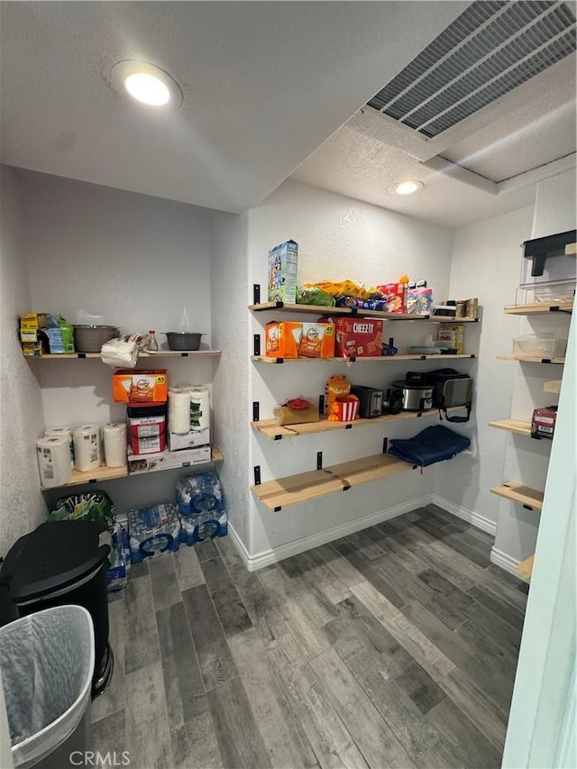 9322 Candlelight St, Apple Valley, CA 92308 - view of storage area