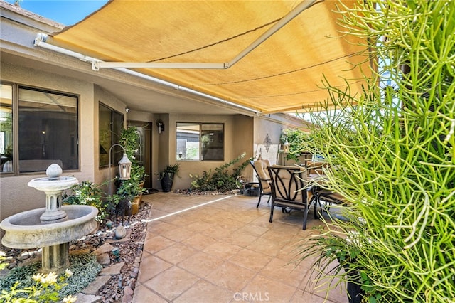 76022 Honeysuckle Dr, Palm Desert, CA 92211 - view of patio featuring outdoor dining space