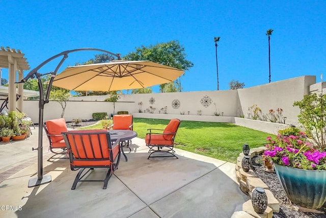 885 Oakland Hills Dr, Banning, CA 92220 - view of patio / terrace