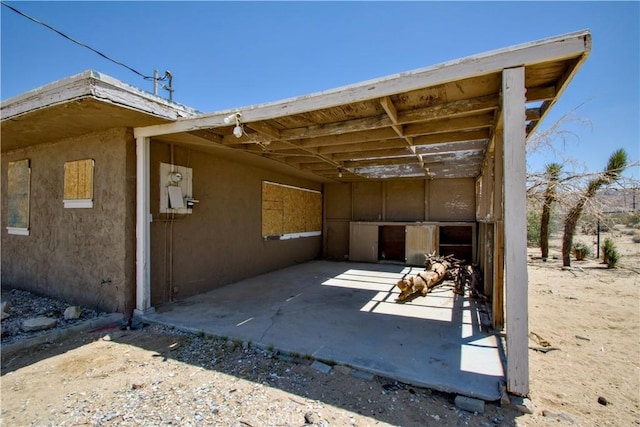 62853 Desert Trail Dr, Joshua Tree, CA 92252 - view of patio / terrace with a carport