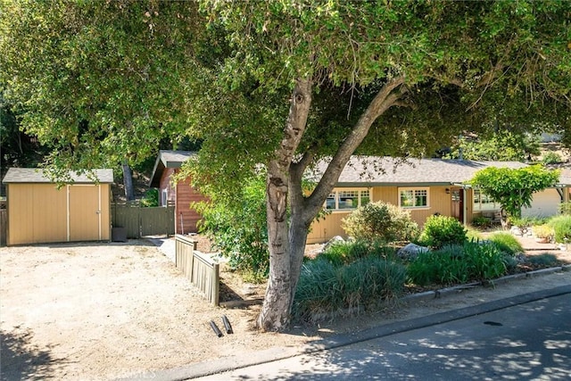 6950 Navarette Ave, Atascadero, CA 93422 - view of front of home