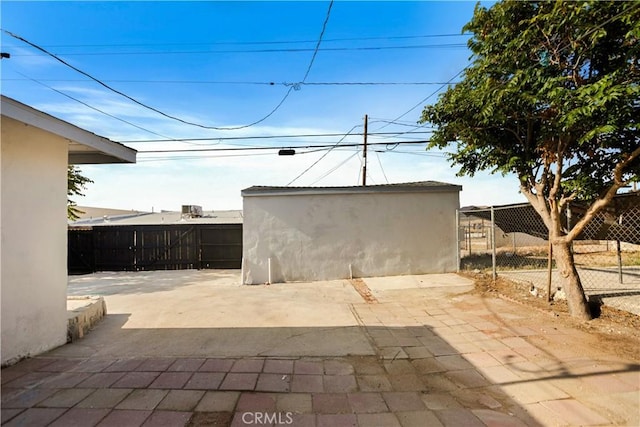 605 E Fredricks St, Barstow, CA 92311 - view of patio / terrace