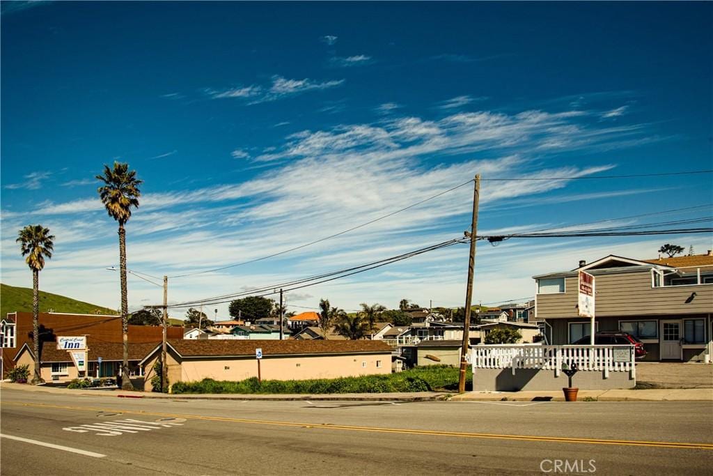 39 S Ocean Ave, Cayucos, CA 93430