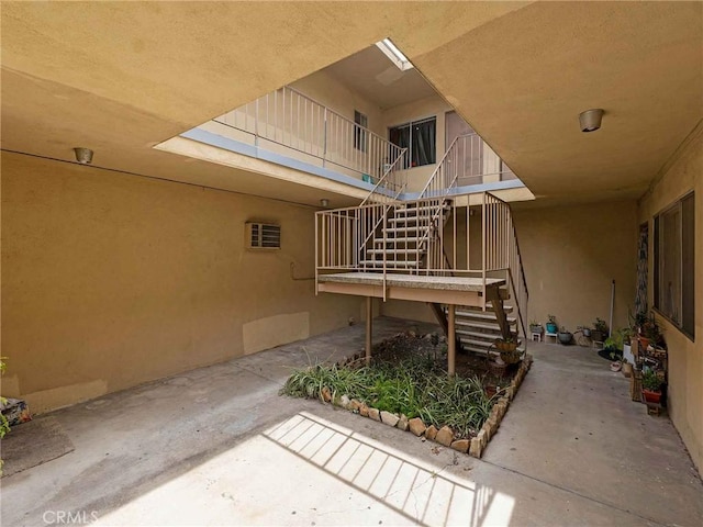 7049 Vassar Ave, Canoga Park, CA 91303 - entrance to property with stucco siding and a patio