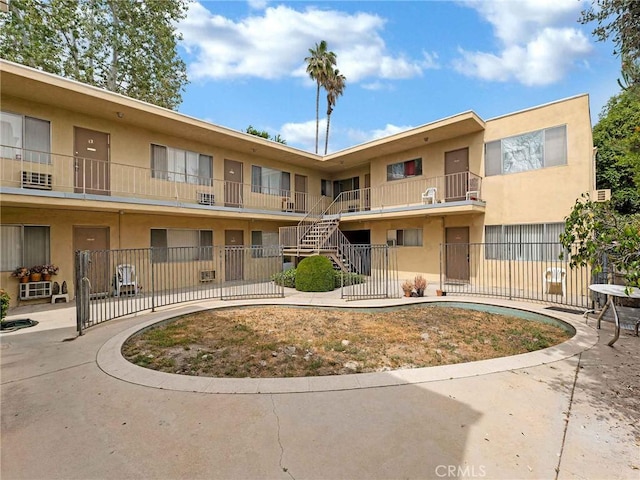7049 Vassar Ave, Canoga Park, CA 91303 - view of property