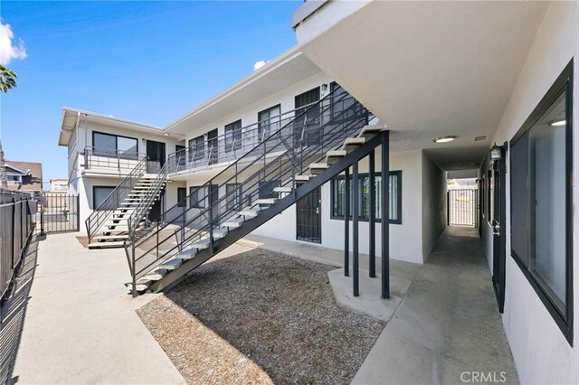 1242 Cedar Ave, Long Beach, CA 90813 - exterior space with stairs