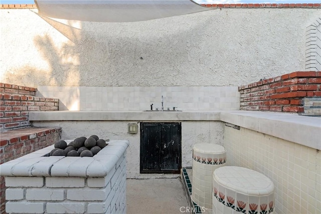 5144 Meadow Wood Ave, Lakewood, CA 90712 - view of patio with area for grilling